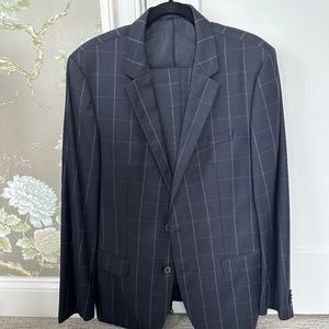 Hugo Boss Navy Suit with Gray Window Pane Design